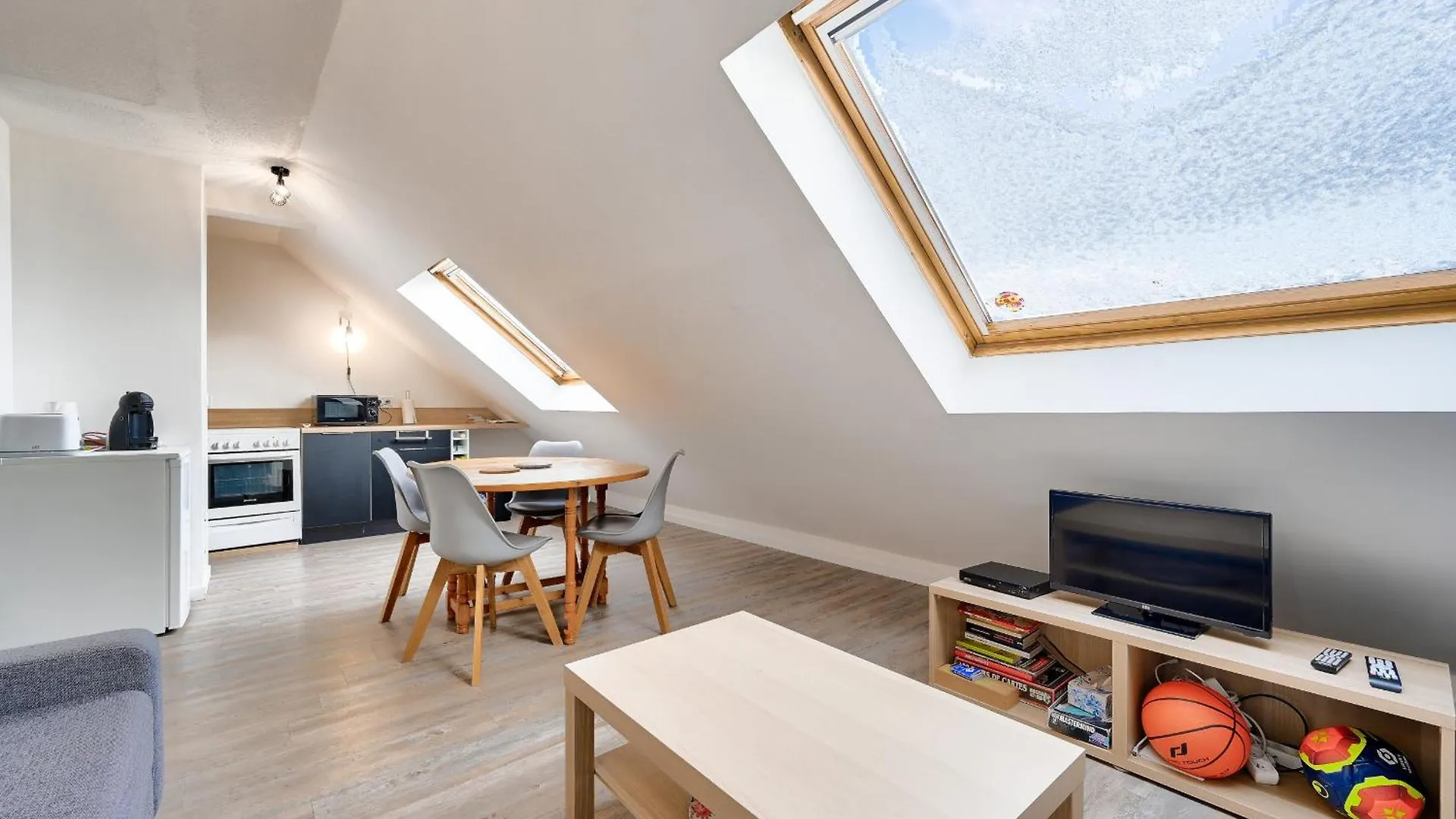 아파트 Hameau De La Belle Sayette, Appartement Pour 4 Génos 프랑스